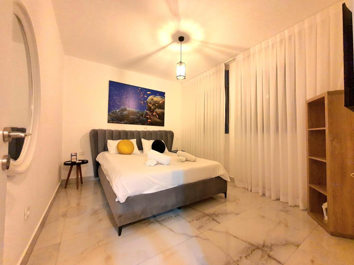 Barak Royal Suites Vip 134 - חמש דקות מהים ומהטיילת Eilat Kültér fotó